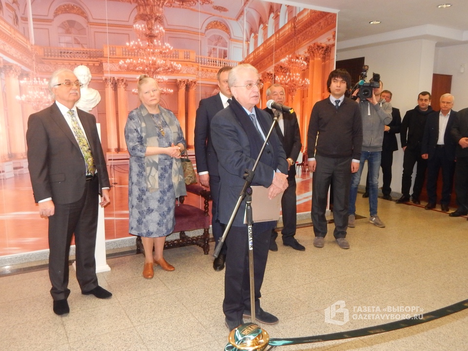ПТИЦЫ ПРИЛЕТЕЛИ В ЭРМИТАЖ