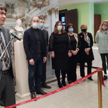 Открытие выставки "Стекло, которым любовались. Шедевры XVI-XXI веков из собрания Государственного Эрмитажа" 30 апреля 2021 г.