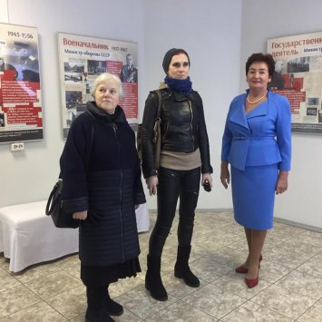 Открытие выставки, приуроченной к 75-летию победы в ВОВ и посвященной Герою Советского Союза Маршалу Малиновскому Р.Я. (галерея "Арт-Холл" ВЦ "Эрмитаж-Выборг") 20 марта 2020 г.