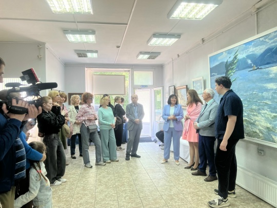 Выставка Артема Тихонова "Теплый ветер".